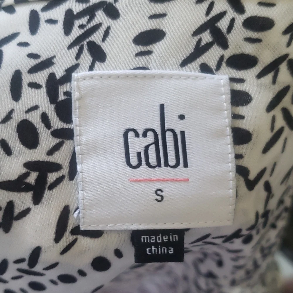Cabi Split Back Geometric Print Long Sleeve Button Up Blouse SzS